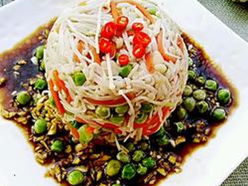 蒜香青豆拌金针菇