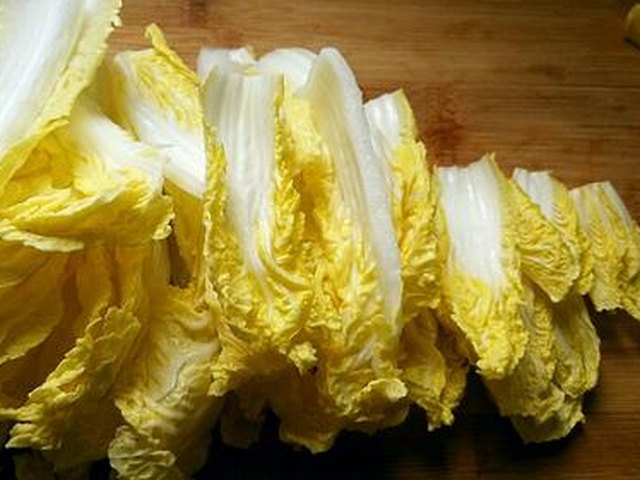 【凉拌娃娃菜】步骤2