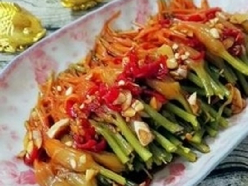 凉拌黄花菜