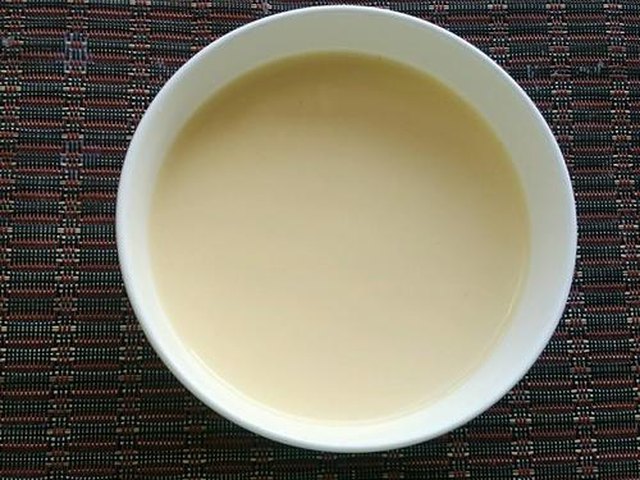 【牛奶蒸蛋】步骤3