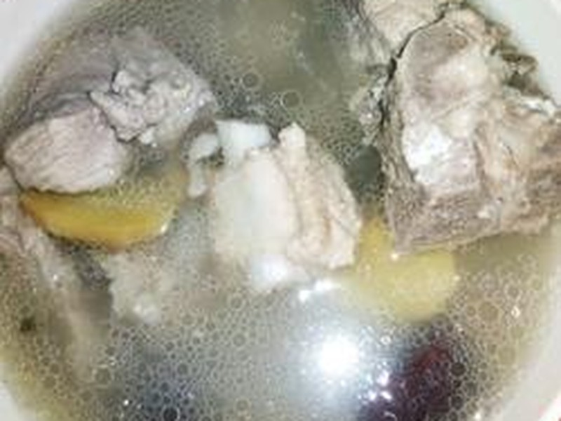 补血排骨汤
