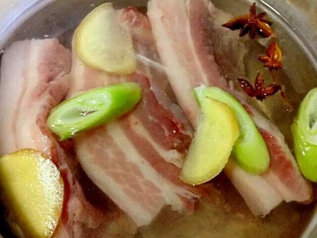 【梅菜扣肉】步骤1