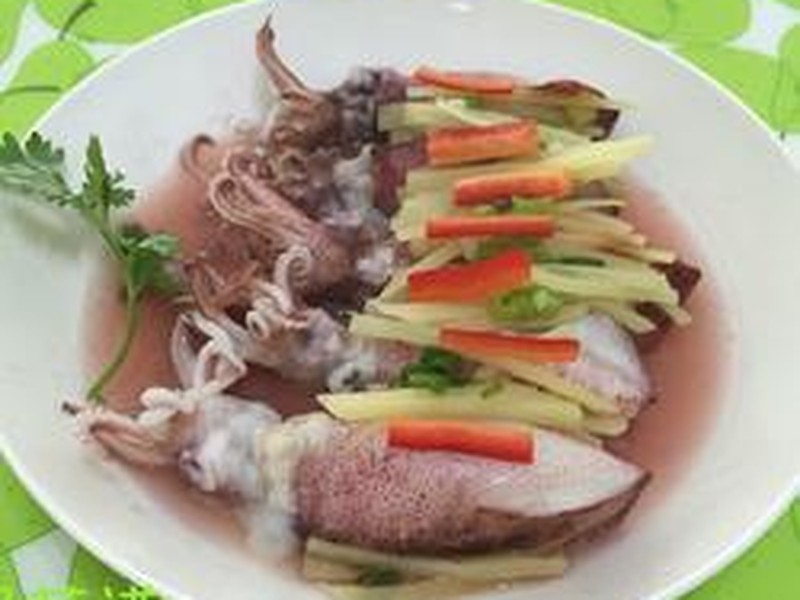 清蒸墨鱼仔