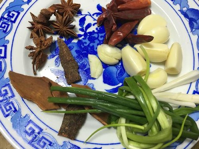 【风味凤爪】步骤2