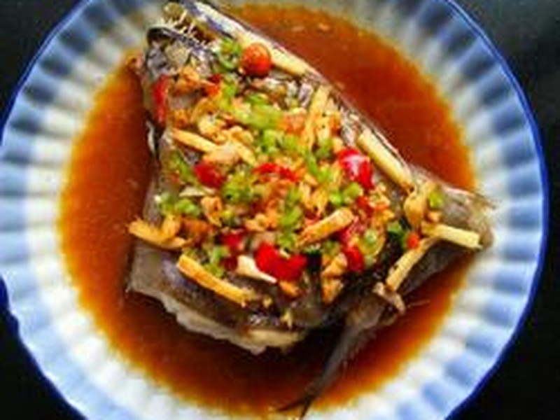 清蒸黑鱼头