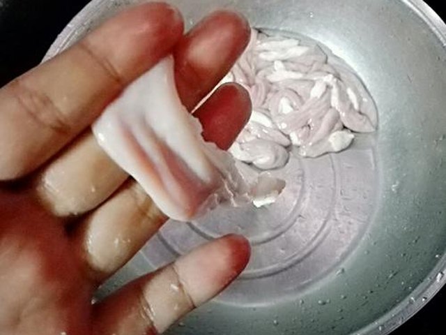 【粉肠番茄汤】步骤2
