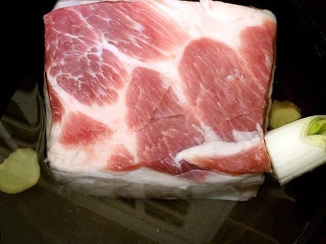 【黄花菜扣肉】步骤2