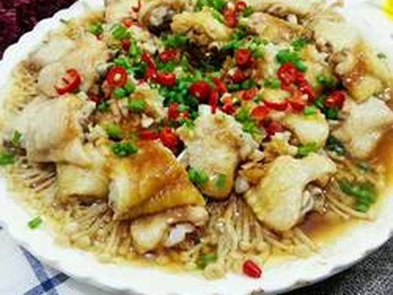 蒜蓉金针菇蒸鸡翅