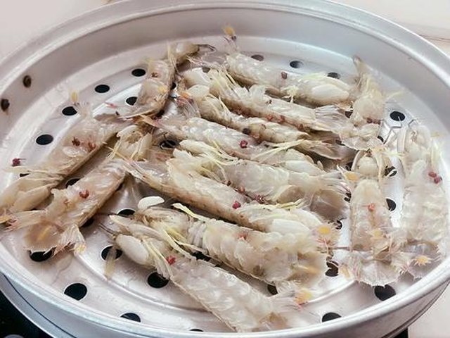 【巧吃皮皮虾】步骤2