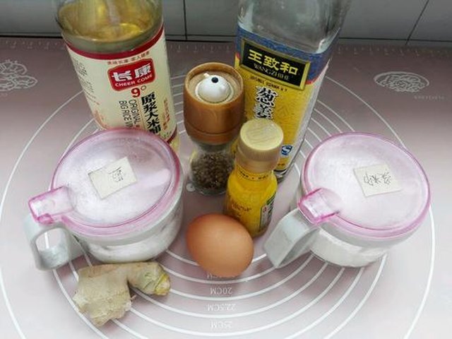 【清蒸大米虾丸】步骤1