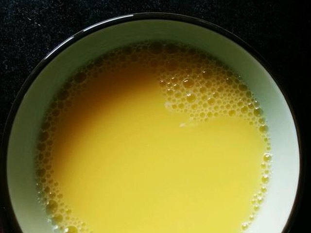 【虾仁蒸蛋】步骤3