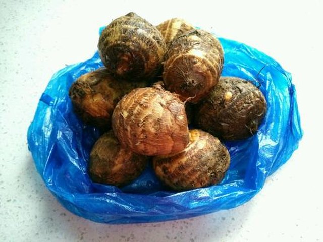 【香芋粉蒸肉】步骤1