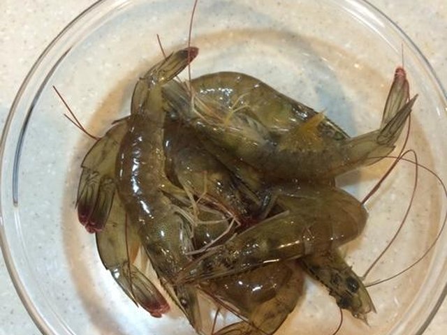 【日本豆腐蒸虾仁】步骤1
