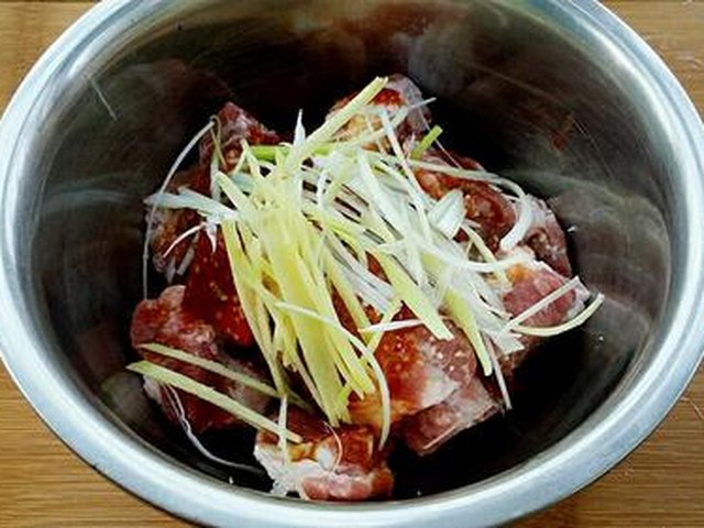 【腐乳蒸排骨】步骤3