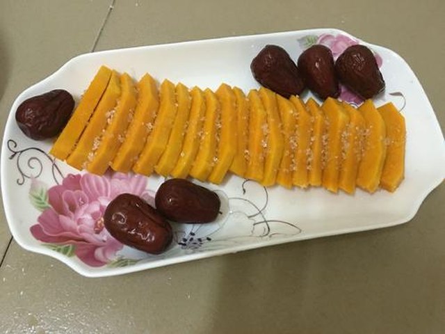 【红枣蒸南瓜】步骤3