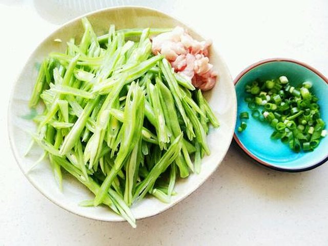【清炒芸豆丝】步骤2