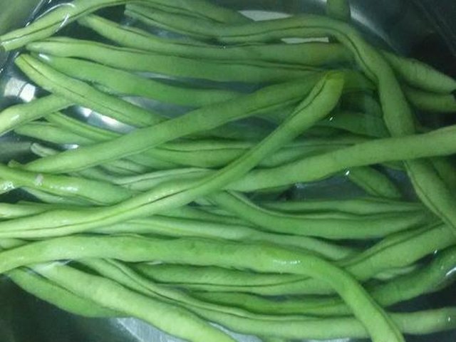 【豆角炒肉沫】步骤4