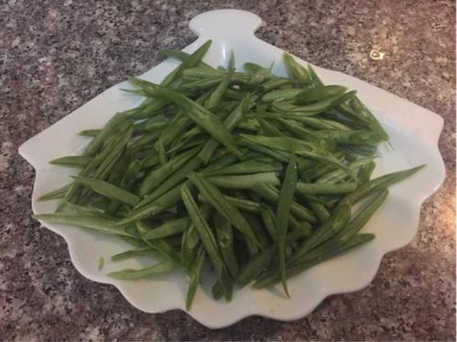 【扁豆炒肉】步骤3