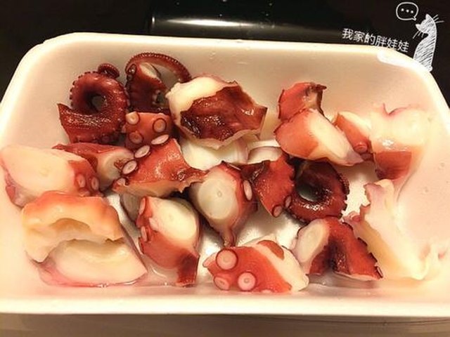 【蒜香杏鲍菇章鱼】步骤2
