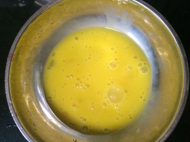 【蚕豆鸡蛋汤】步骤2