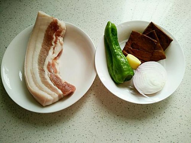 【私家回锅肉】步骤1