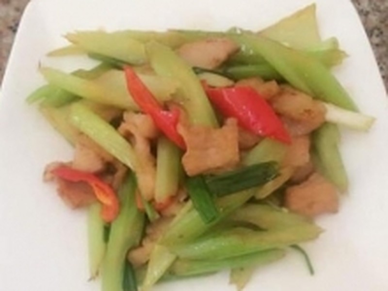 西芹炒肉