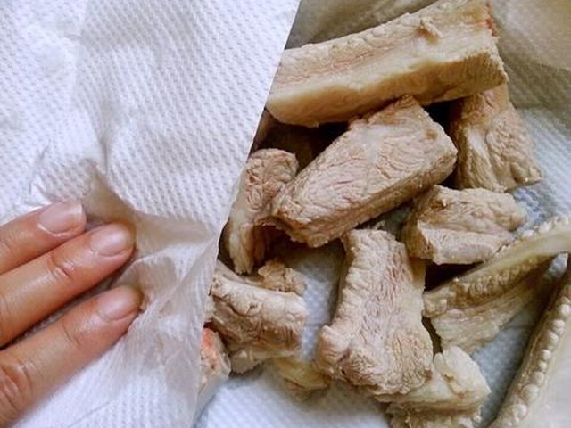 【红腐乳烧排骨】步骤3