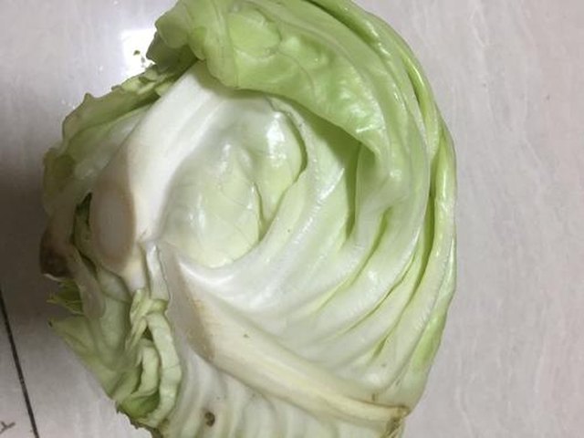 【蚝油卷心菜】步骤1