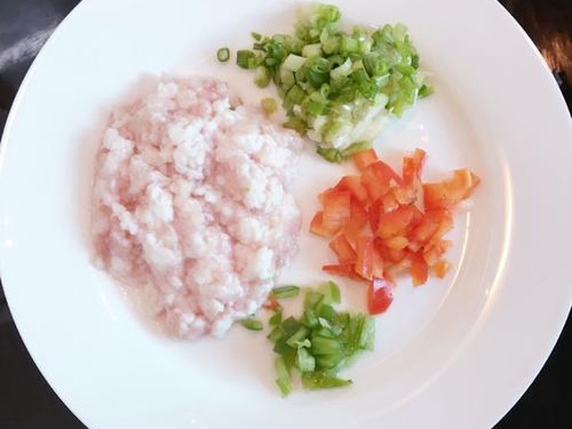 【肉末烧豆腐】步骤2