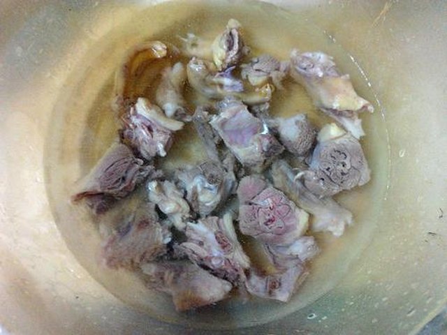【茶树菇老鸭汤】步骤3