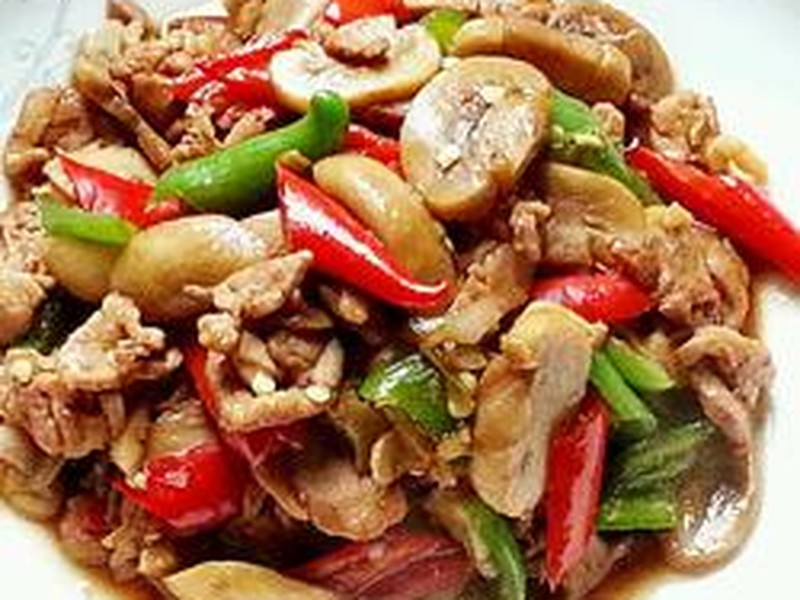 肉片双椒烧口蘑