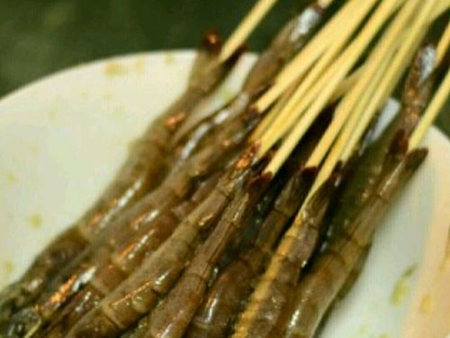 【孜然串烤虾】步骤4