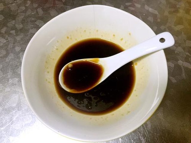 【蜜汁炤烧鸡腿】步骤4