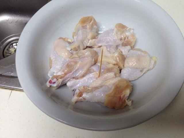 【香酥鸡腿】步骤2