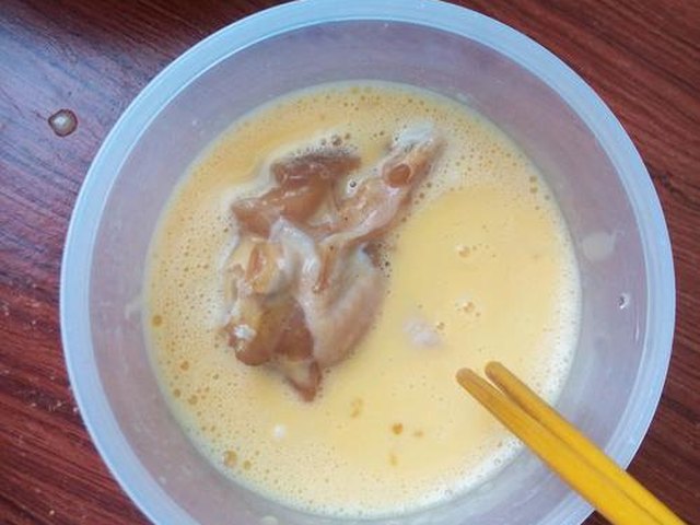 【香炸鸡腿】步骤3