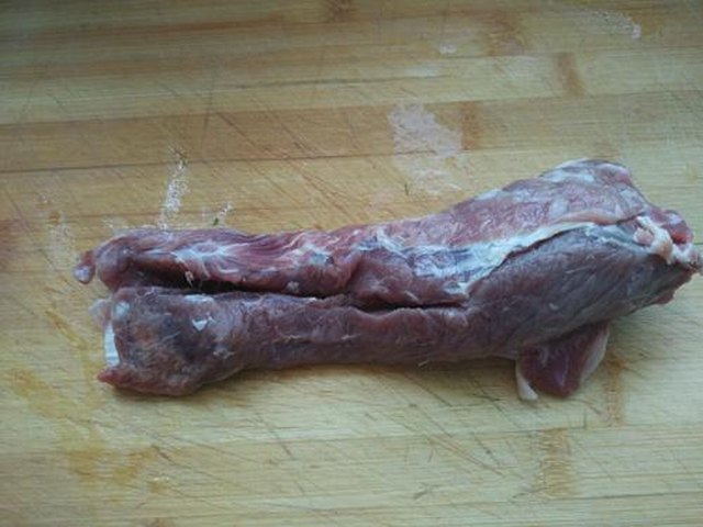 【孜然牙签羊肉】步骤1