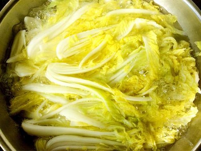 【肉末浇汁娃娃菜】步骤4