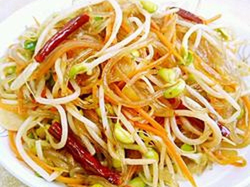 黄豆芽炒粉条