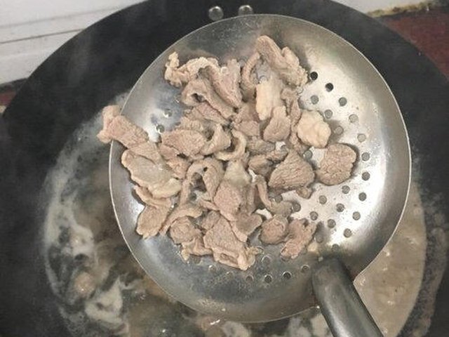 【新疆炒烤肉】步骤2