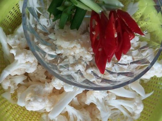 【花菜炒腊肉】步骤1