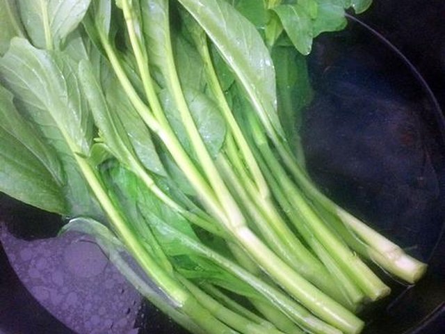 【蚝油香菇菜心】步骤2