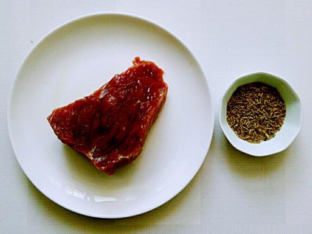 【孜然牛肉】步骤1
