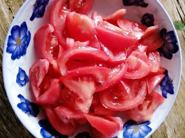 【蕃茄鸡蛋汤】步骤2