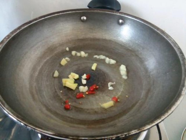 【大肠炖豆腐】步骤2