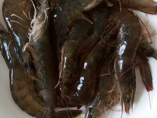【西芹白果炒虾仁】步骤1