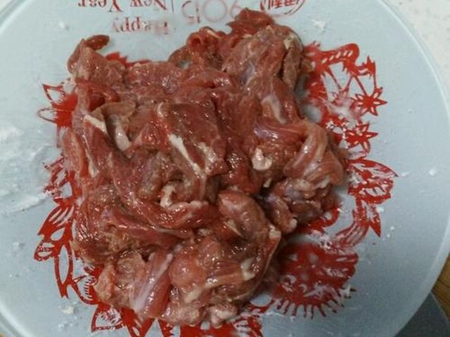 【黑椒牛柳】步骤1