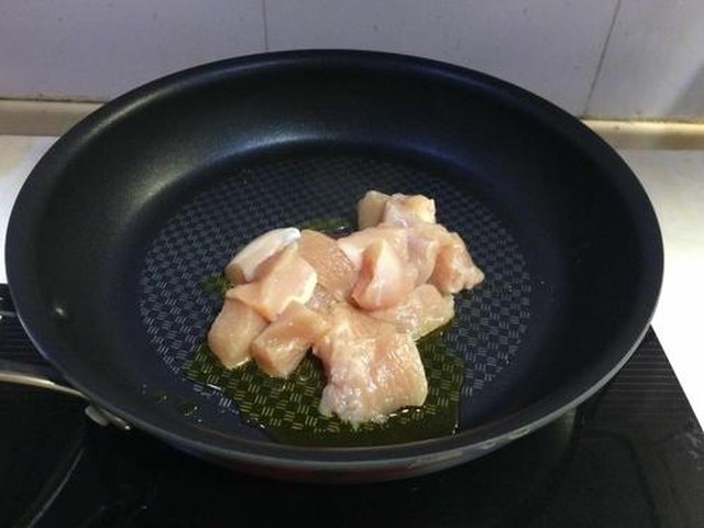 【咖喱薯炆鸡】步骤2