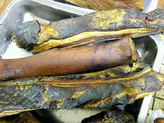 【冬笋炒腊肉】步骤1