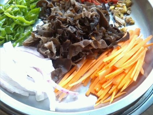 【香辣肉丝】步骤4