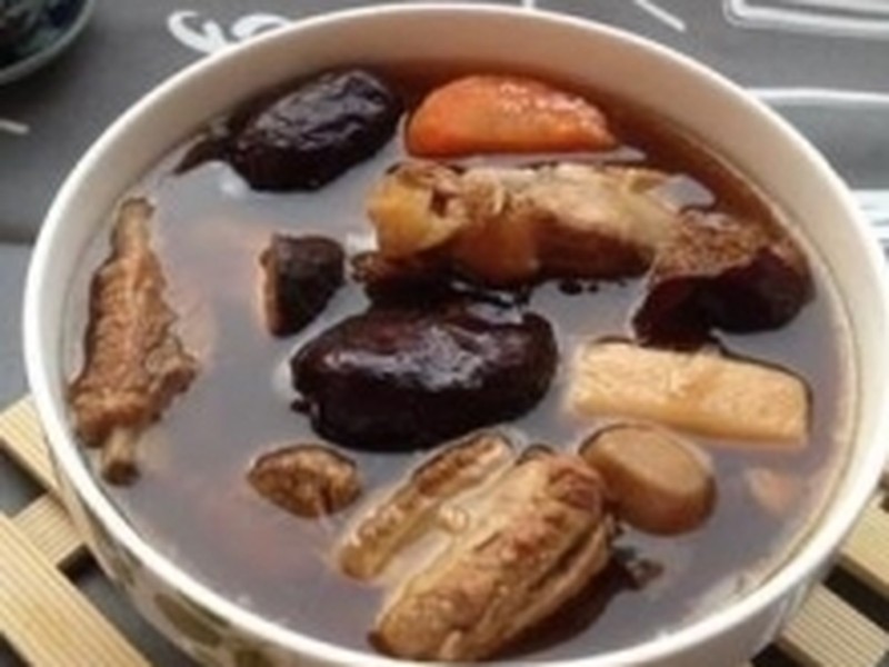 清淡排骨汤